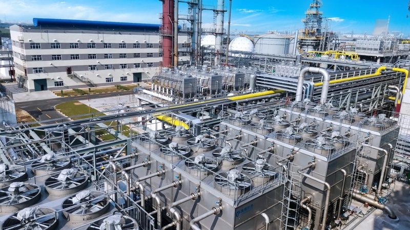 冷却塔填料选型：关键因素与误区解析**